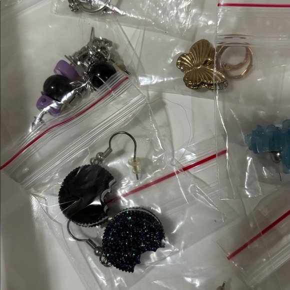 Colorful Earring Bundle - Picture 2 of 8